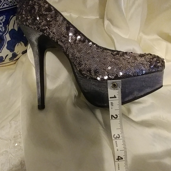 Shoes, Sequined - Picture 7 of 8